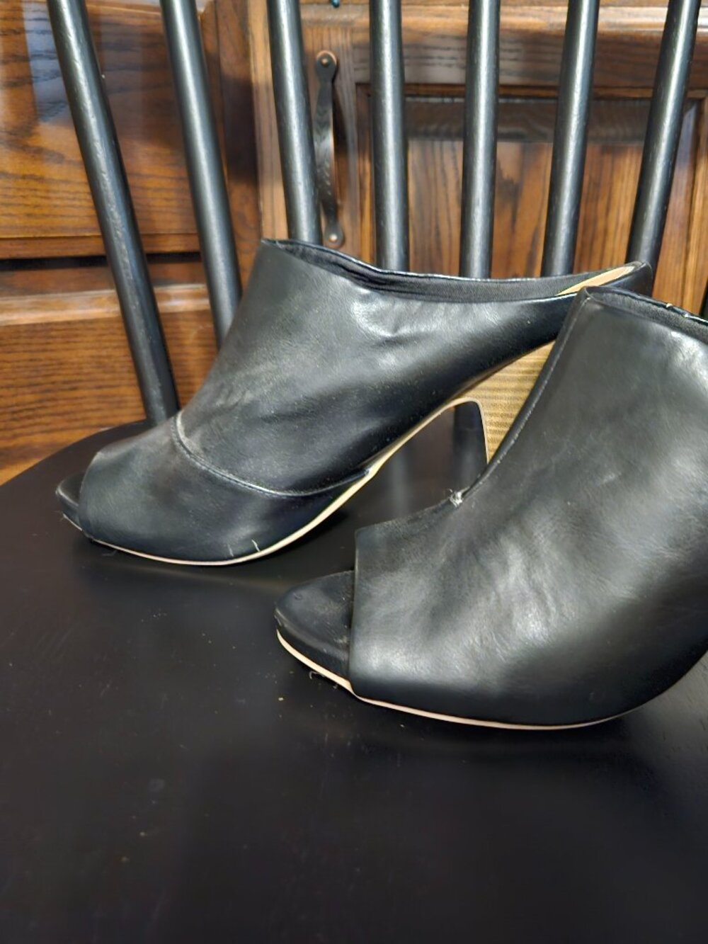 a.n.a. Black Peep Toe Mule Heels Wood Look Block Heel 9.5